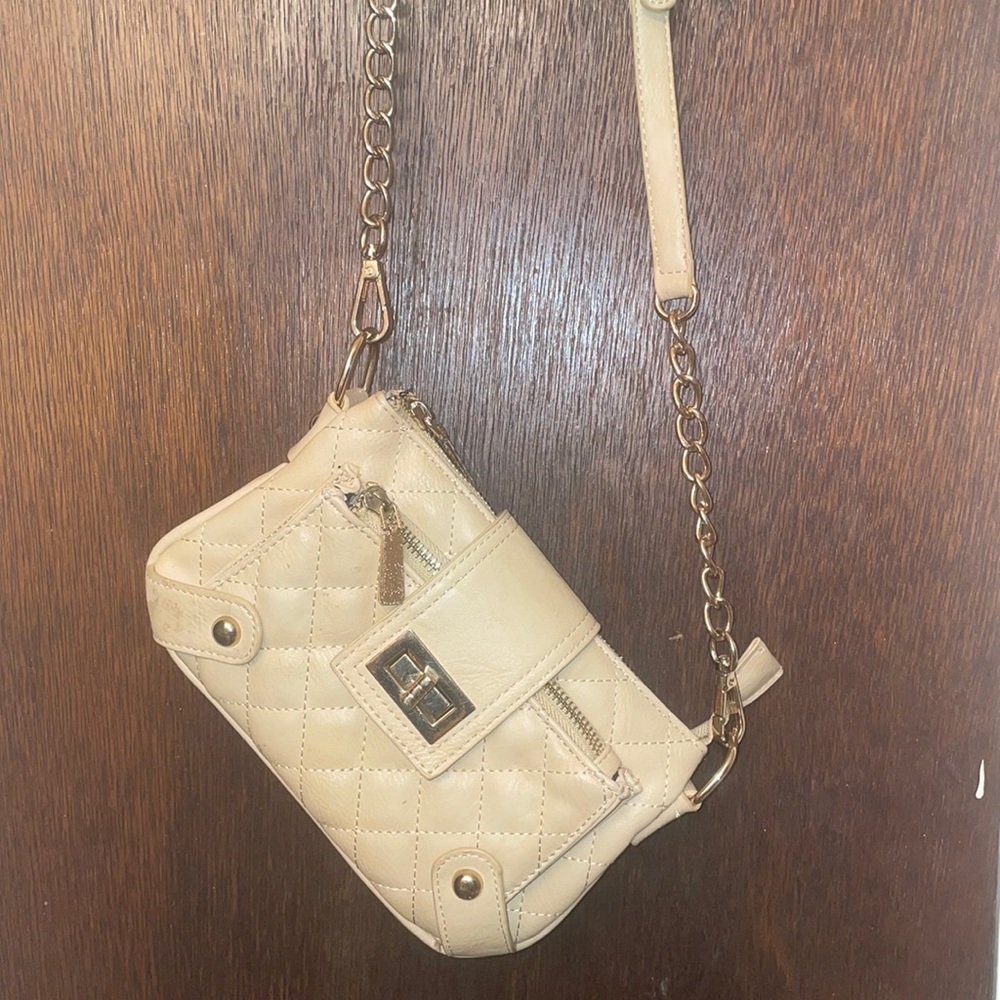 👜👜Charming Charlie Purse Color: Creme/Tan
